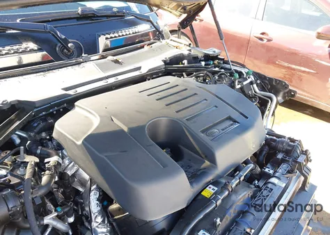 2025 Land Rover Defender 130 P400 X-Dynamic Se z USA, uszkodzony, nr VIN SALE2FEU4S2410234